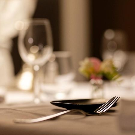 Le Grand Cerf Hotel Nonancourt Buitenkant foto