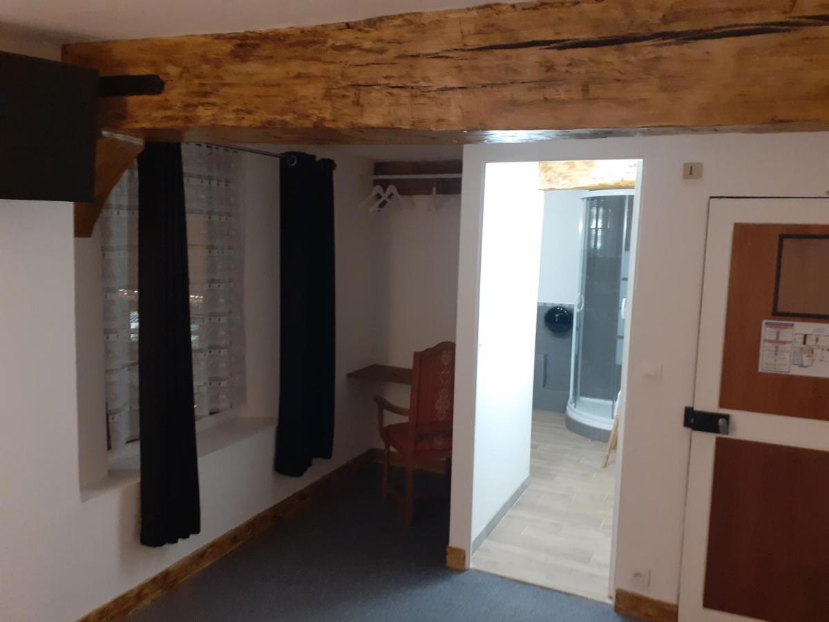 Le Grand Cerf Hotel Nonancourt Buitenkant foto