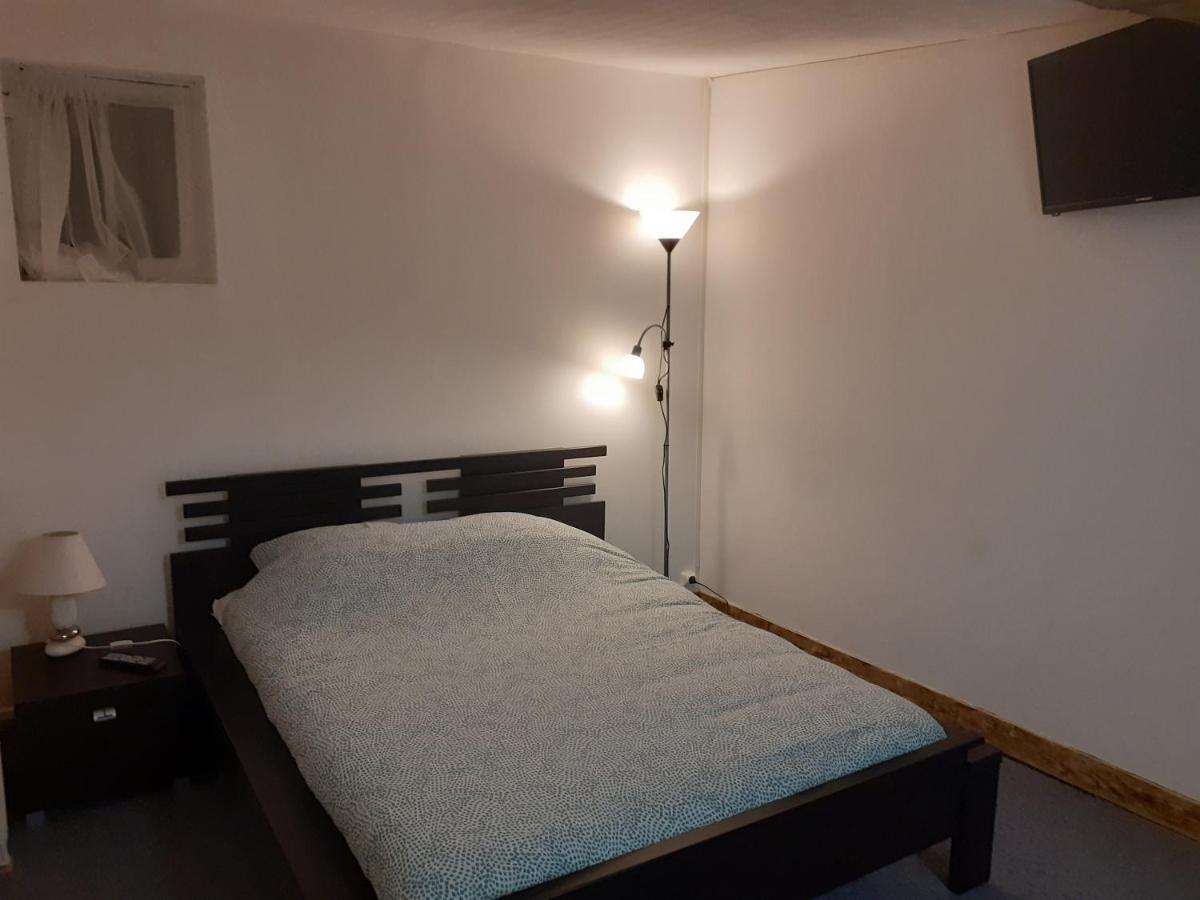 Le Grand Cerf Hotel Nonancourt Buitenkant foto