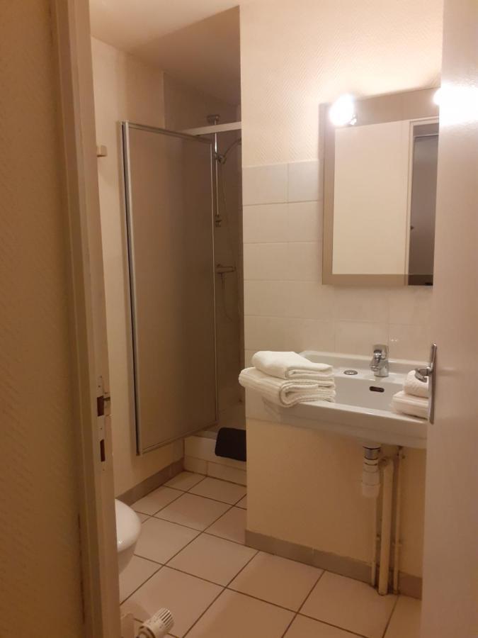 Le Grand Cerf Hotel Nonancourt Buitenkant foto